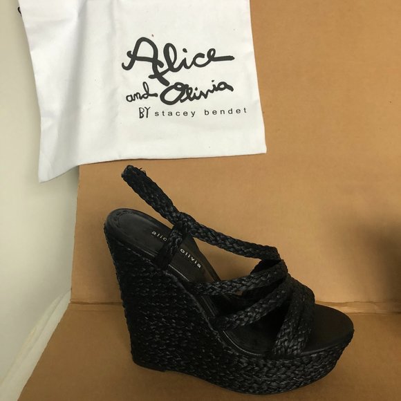 Alicie & Olivia Wedge Platform Heels - Picture 3 of 3